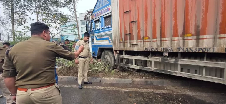 राजेंद्र नगर के पास हुआ बड़ा सड़क हादसा, ट्रक ने शख्स को बेरहमी कुचला, मौके पर हुई युवक की मौत
