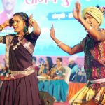 हिम्मत सिन्हा के कलाकारों ने बांधा समां, लोकसरगम की पुरवईया, छैला बाबू आही… पर झूमे दर्शक