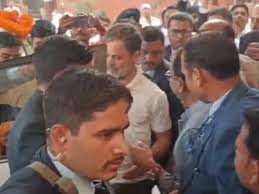 अमित शाह पर टिप्पणी का मामला: सुल्तानपुर कोर्ट में बयान दर्ज कराकर लौटे राहुल गांधी