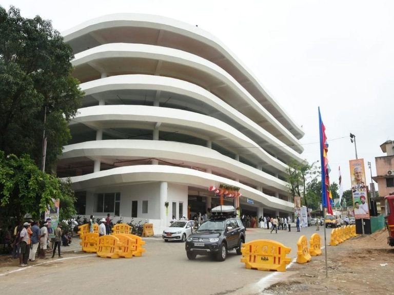 मल्टी लेवल पार्किंग की स्थिति  दयनीय, करोड़ों खर्च के बाद भी राहत नहीं