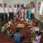 बच्चों के चेहरों पर मुस्कान, कर्मचारियों का जन्मदिन बना यादगार