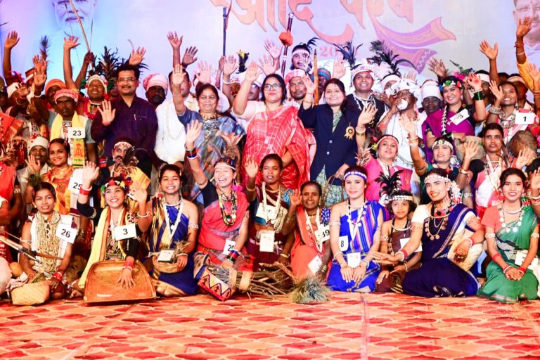 आदि परब का रंगारंग आगाज, जनजातीय समाज का रैंप शो में दिखा उत्साह