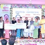 श्रमिकों के कल्याण के लिए सरकार प्रतिबद्ध, 70 से अधिक योजनाएं की जा रही है संचालित: मुख्यमंत्री साय