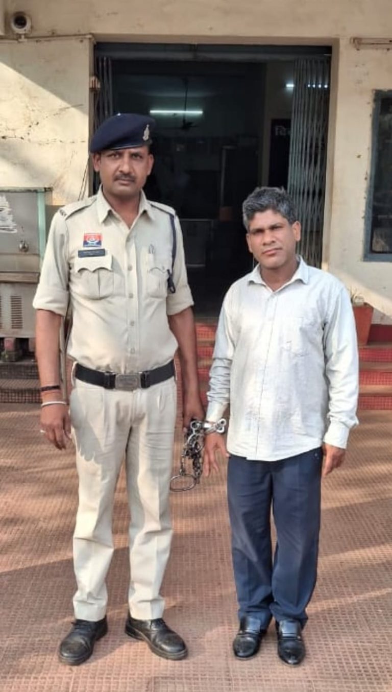 प्रतिबंधित नशीली टेबलेट के साथ आरोपी ईश्वर धृतलहरे गिरफ्तार