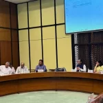 संसद की एस्टीमेट कमेटी की बैठक में शामिल हुए सांसद बृजमोहन अग्रवाल