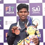 हौसलों की उड़ान: पास में नहीं थे स्पाइक्स, फिर भी सूरज माशी ने दौड़कर जीता रजत पदक