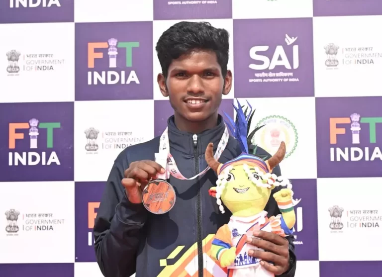 हौसलों की उड़ान: पास में नहीं थे स्पाइक्स, फिर भी सूरज माशी ने दौड़कर जीता रजत पदक