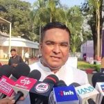 MLA रिकेश सेन को धमकी पर विधानसभा में हंगामा, विपक्ष का सदन से बहिष्कार