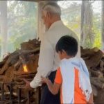 विंग कमांडर विपुल का अंतिम संस्कार, 8 साल के बेटे आराध्य ने दी मुखाग्नि