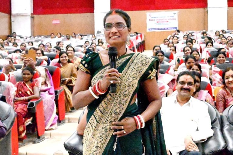 महतारी वंदन योजना से सशक्त हुई महिलाएं, सरस्वती केंवट ने बढ़ाया अपना होटल व्यवसाय