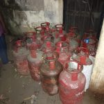 अवैध रूप से रखे 16 घरेलू सिलेंडर जप्त, आरोपी गिरफ्तार