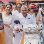 दुर्ग चेटीचंड बाइक रैली: खुद बाइक चलाते नजर आए अरुण वोरा, सिंधी समाज की एकजुटता का हुआ भव्य प्रदर्शन”