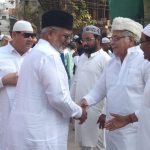 ईद-उल-फितर: अरुण वोरा ने गले मिलकर बांटी खुशियां, दिया भाईचारे का संदेश