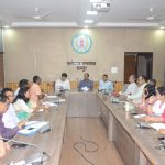 कलेक्टर की अध्यक्षता में हुई बैठक : जिले में होगा पाण्डुलिपियों का संरक्षण, ज्ञानभारतम मिशन के तहत बनी जिला स्तरीय समिति