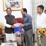 कुंवरगढ़ महोत्सव: कलेक्टर डॉ. गौरव सिंह ने मुख्यमंत्री विष्णु देव साय को दिया गरिमामय आमंत्रण