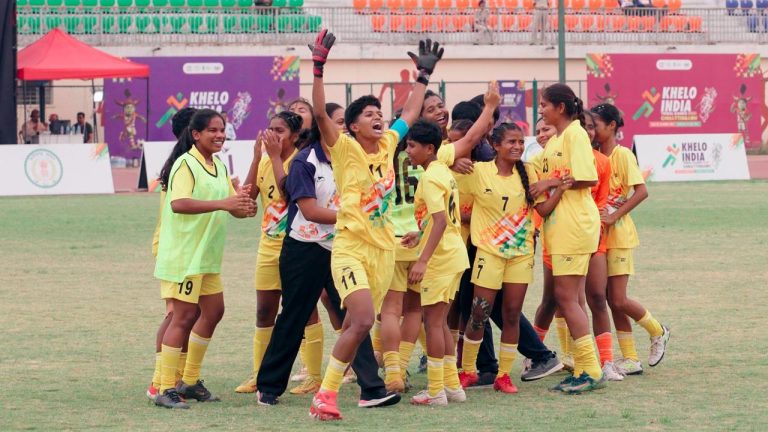 केआईटीजी 2026: मिडफील्ड की कमान से लेकर गोलकीपिंग के कमाल तक, कप्तान किरण ने छत्तीसगढ़ को पहुंचाया फुटबॉल फाइनल तक