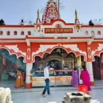 पहाड़ की चोटी पर मां का दरबार: देवास के इस धाम में विराजी हैं दो सगी बहनें, दर्शन को उमड़ते हैं भक्त