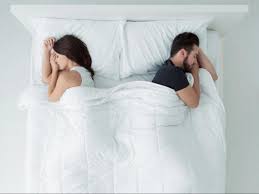देश में चल रहा Sleep Divorce का ट्रेंड, जानें क्या है यह