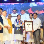 मुख्यमंत्री विष्णु देव साय ने 11 व्यक्तित्वों को जैन रत्न आलंकरण से किया सम्मानित