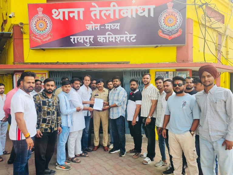 वीआईपी रोड स्थित फार्महाउसों में अवैध नशे की पार्टियों पर रोक लगाने की मांग, 2 दिनों में कार्रवाई नहीं होने पर आंदोलन की चेतावनी