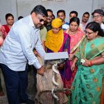 मंत्री गजेन्द्र यादव ने उचित मूल्य दुकान का किया औचक निरीक्षण