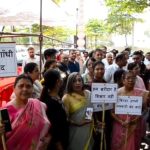 ग्रीन्स रेजिडेंशियल में बाउन्ड्री वॉल विवाद, बिल्डर पर लगा डराने-धमकाने का आरोप