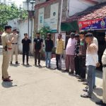 तड़के पुलिस का ‘सघन अभियान’: 132 बदमाशों की चेकिंग, 11 वारंटी गिरफ्तार