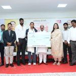 छत्तीसगढ़ की बेटी संजू देवी का ऐतिहासिक सम्मान: डिप्टी सीएम साव ने सौंपा 50 लाख का चेक; राज्य में पहली बार किसी खिलाड़ी को मिली इतनी बड़ी राशि