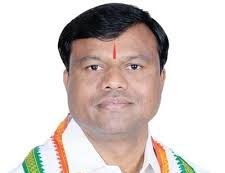 दीपक बैज ने सरकार पर साधा निशाना, बोले – सरकार के पास बुजुर्गों को पेंशन देने तक के पैसे नहीं