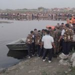 मथुरा नाव हादसा गोताखोरों ने निकाले दो और शव, 13 हुई मृतकों की संख्या, अब भी तीन की तलाश