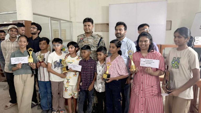 बस्तर में बदल रहा चेहरा! नक्सल क्षेत्र के युवा शतरंज में चमके, मयंक-अयांश ने जीता खिताब