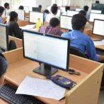 JEE Mains में हाईटेक नकल फेल: चप्पल में मोबाइल, गार्ड की चौकसी से खुला राज