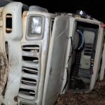 शादी की खुशियां बदलीं शोक में: भीषण सड़क हादसे में एक मृत, दो गंभीर