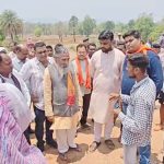 खदान हादसे पर गरमाई राजनीति: निरीक्षण के दौरान सांसद की टिप्पणी से उठा विवाद