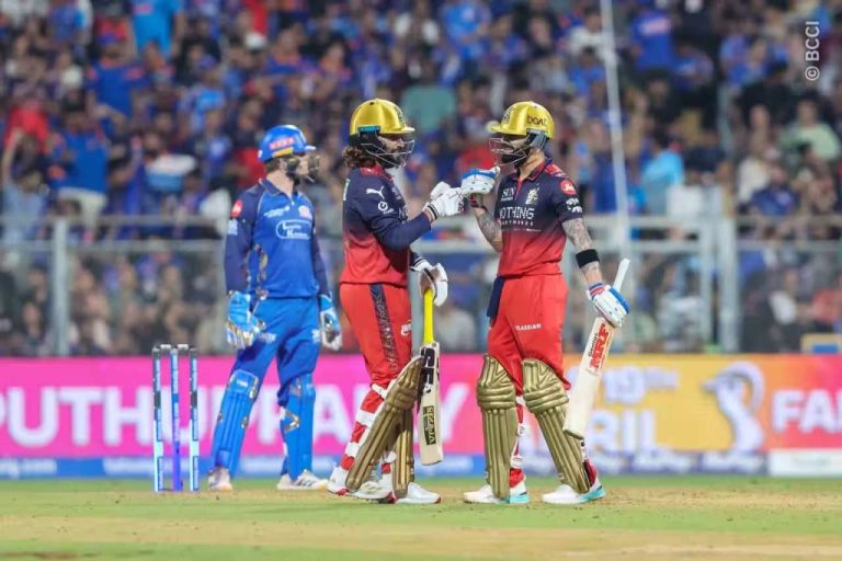 IPL 2026: वानखेड़े में साल्ट और कोहली का चला बल्ला, बेंगलुरु की एक और धमाकेदार जीत