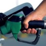 पाकिस्तान में महंगाई का महा-विस्फोट: पेट्रोल 458 और डीजल 500 के पार, जनता में हाहाकार