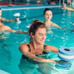 हाइड्रोथेरेपी: जल चिकित्सा से पाएं माइग्रेन और जोड़ों के दर्द में आराम