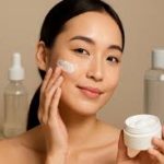 जापानी स्किनकेयर टिप्स: चेहरे पर उम्र के निशान कम करने के असरदार तरीके