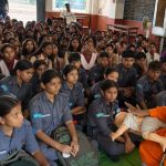 स्कूली बच्चों ने सीखे जीवन रक्षक कौशल: सीपीआर से सांप काटने तक एनडीआरएफ ने दिया प्रशिक्षण