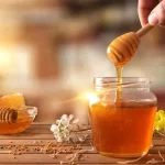 गर्मी से राहत के लिए शहद का इस्तेमाल करने से पहले यह ज़रूरी बात जान लें, वरना पड़ सकता है पछताना