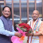 उत्तर प्रदेश के मुख्यमंत्री योगी आदित्यनाथ का मुख्यमंत्री विष्णुदेव साय ने किया आत्मीय स्वागत