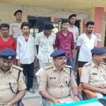 मोतिहारी में हथियार तस्करों पर पुलिस का शिकंजा: पिस्टल, कारतूस और ऑटो समेत 5 आरोपी गिरफ्तार