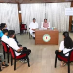 मुख्यमंत्री साय ने 10वीं-12वीं के टॉपर्स से की चर्चा; बच्चों से पूछे दिलचस्प सवाल
