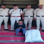खेतों के बीच छिपा था ‘हरा ज़हर’: मुखबिर की सूचना पर पुलिस का बड़ा एक्शन, 36 गांजा पौधे जब्त