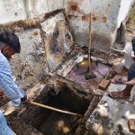 डोंगरगढ़ के नगर पालिका परिषद में बिना किसी सुरक्षा उपकरण के 4 कर्मचारियों को सेप्टिक टैंक में उतरा, राज्य सफाई कर्मचारी संघ ने किया विरोध 