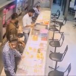 16 साल के भरोसे ने दिया करोड़ों का झटका: रायपुर के ज्वेलरी शोरूम से 2.34 करोड़ का सोना लेकर कर्मचारी फरार, CCTV में कैद हुई करतूत