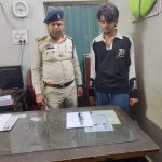 रजबंधा मैदान के पास चाकू के साथ युवक गिरफ्तार, पुलिस की अड्डेबाजी चेकिंग में धराया