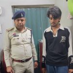 रजबंधा मैदान के पास चाकू के साथ युवक गिरफ्तार, पुलिस की अड्डेबाजी चेकिंग में धराया
