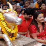 महाकाल की भक्ति में लीन भोजपुरी क्वीन मोनालिसा: पति विक्रांत संग भस्म आरती में हुईं शामिल, लिया बाबा का आशीर्वाद