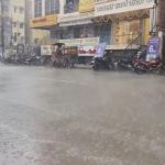 राजधानी में मौसम का यू-टर्न: दिनभर लू के थपेड़े, देर शाम बारिश से मिली राहत